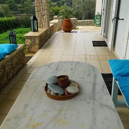 Aggeliki's Maisonette Sea View Porto Cheli *